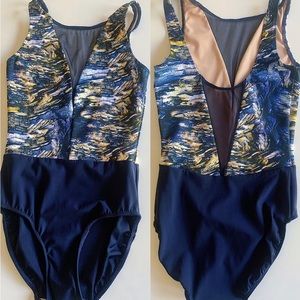 ELEVE WOMENS LEOTARD BALLET BODYSUIT SIZE MEDIUM PERFECT CONDITION